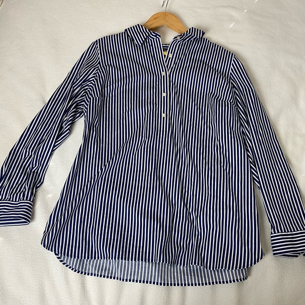 Talbots blue and white blouse